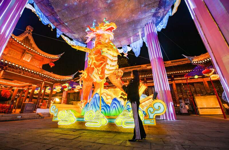 第39届秦淮灯会大成殿核心展区灯彩。